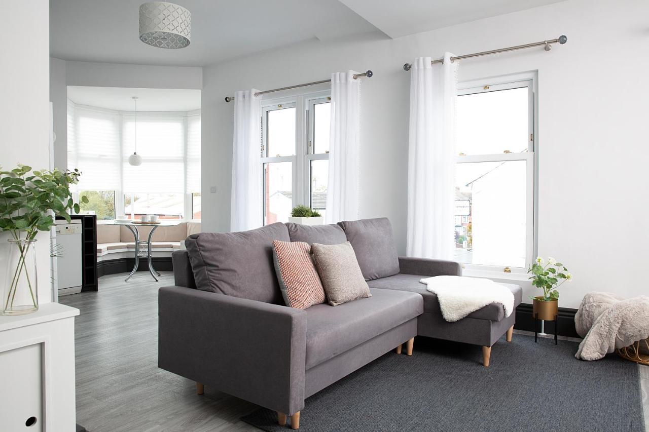 Beautiful First Floor Apartment Poulton-le-Fylde Zewnętrze zdjęcie