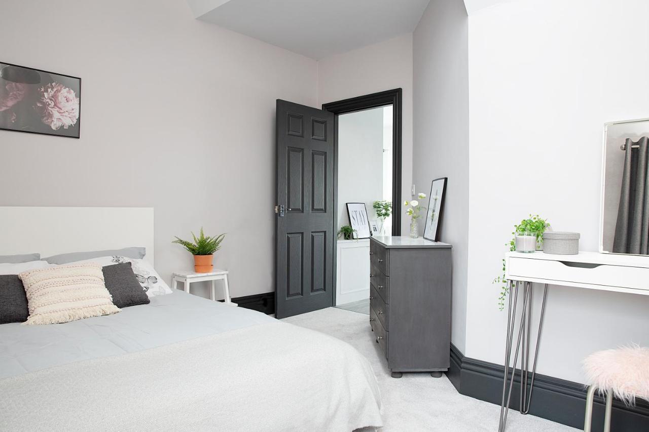 Beautiful First Floor Apartment Poulton-le-Fylde Zewnętrze zdjęcie